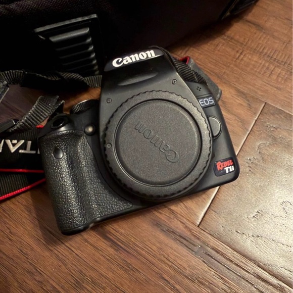 Canon EOS Rebel T1i Black Digital Camera